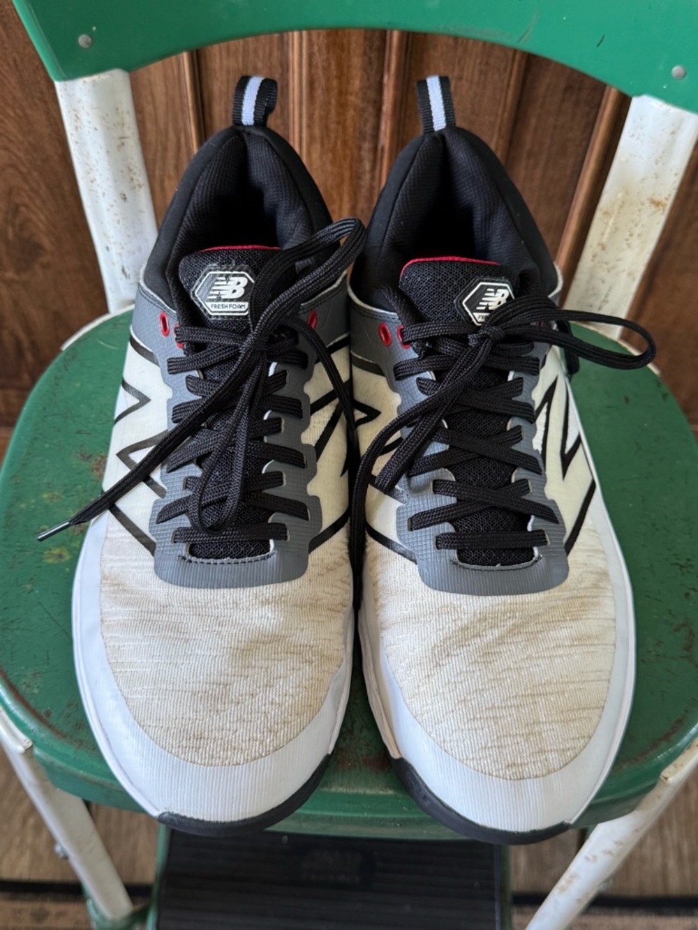 New Balance Golf  White, Gray & Black Lace-Up Athletic Shoes